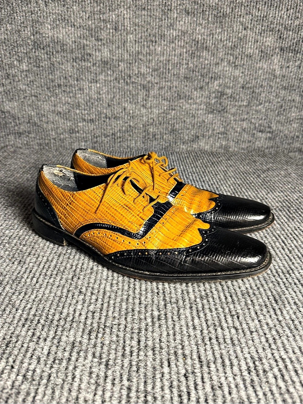 Stacy Adams Vintage Lizard Print Wingtip Oxfords - Yellow & Black 11.5